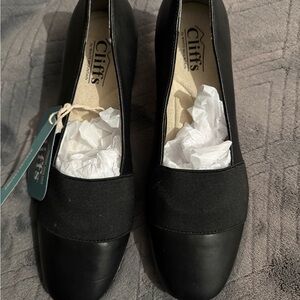 Cliffs by WHITE MOUNTAIN Classic Black Heels